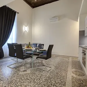 Appartement 2016, Florence
