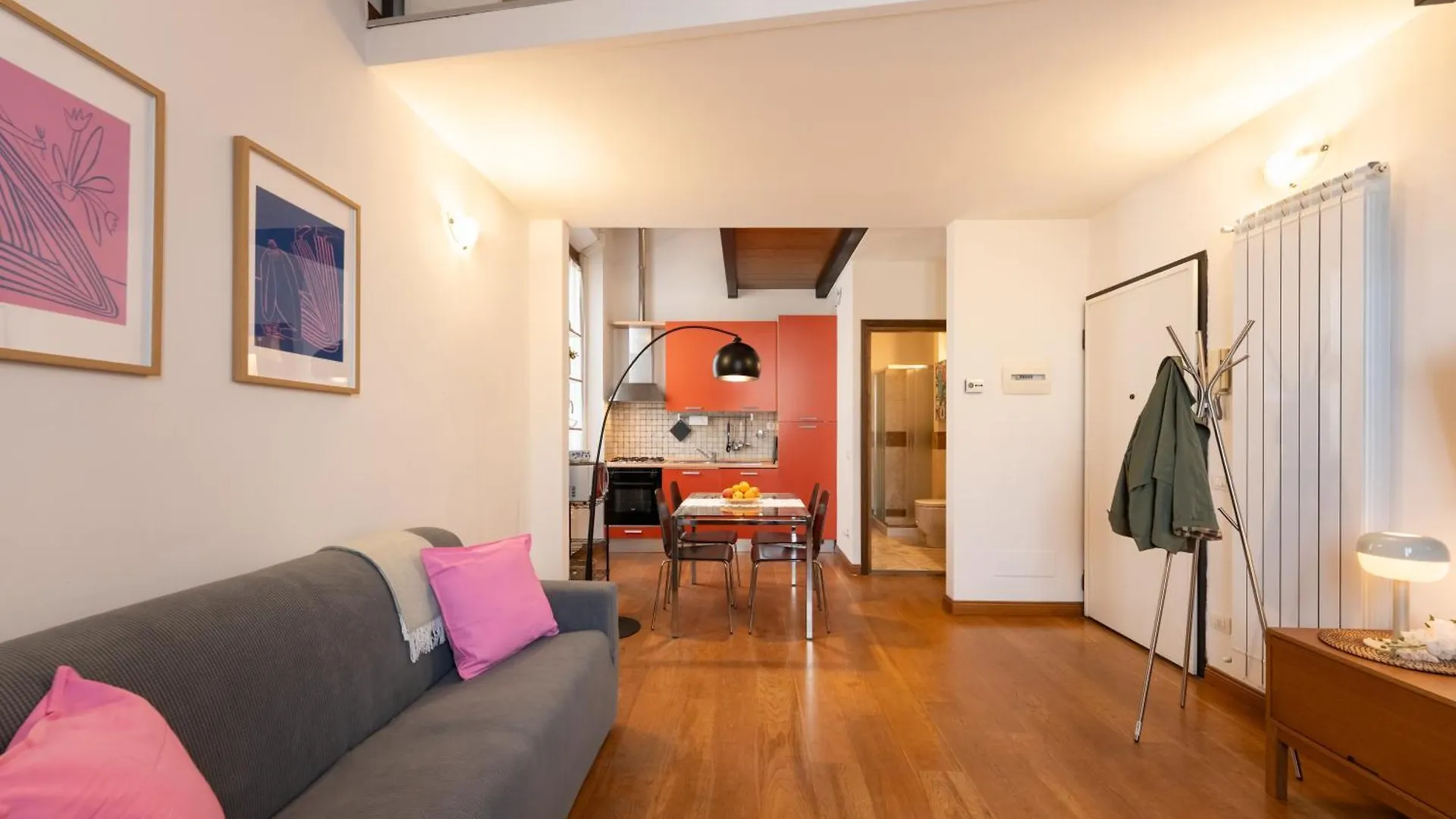 Keys Of Italy - Vigna 8 Blu- Newly Renovated Elegant 2 Bedr - Great Central Location In Florence 0*,  Italy