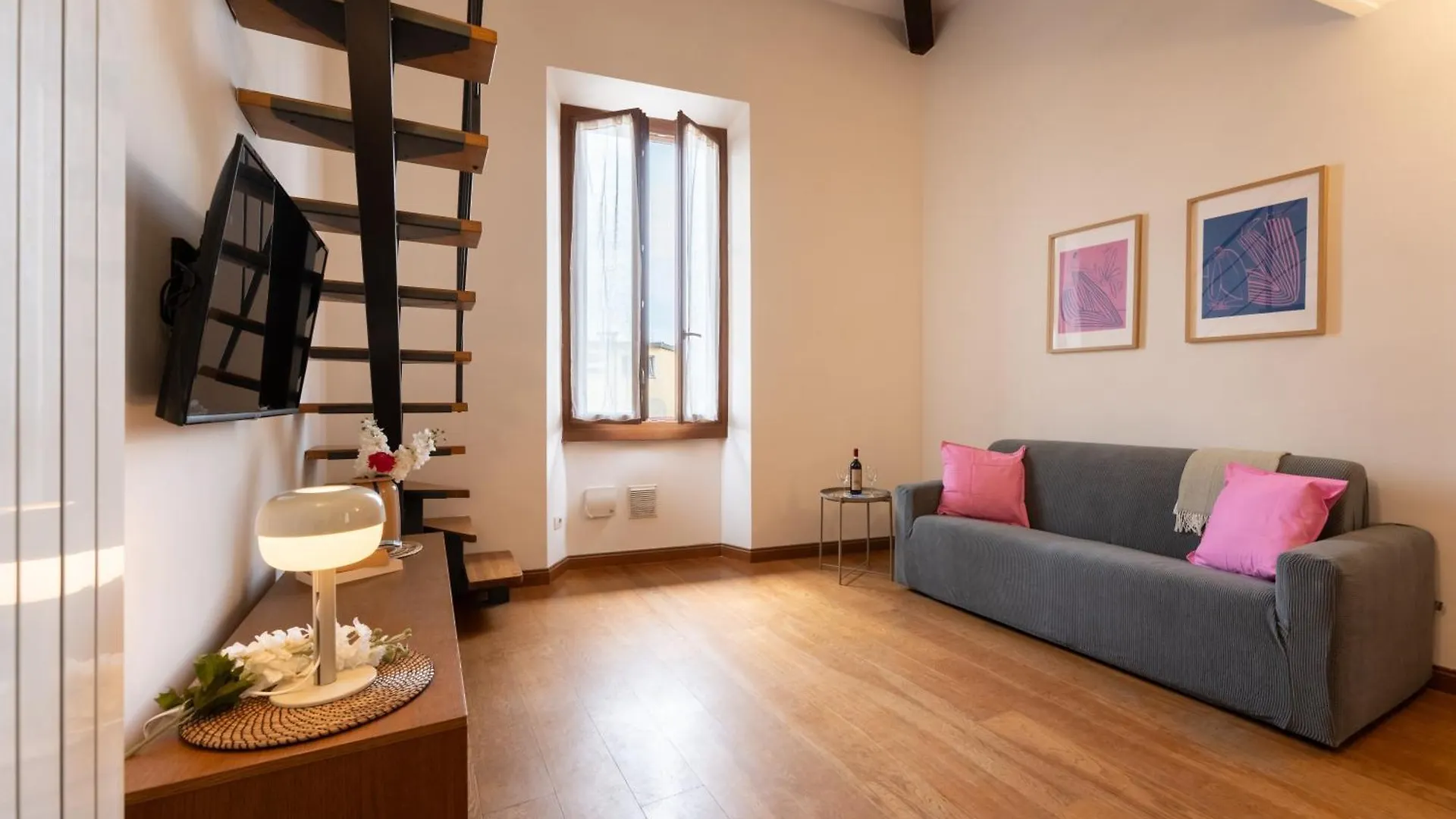 Keys Of Italy - Vigna 8 Blu- Newly Renovated Elegant 2 Bedr - Great Central Location In Florence Apartment