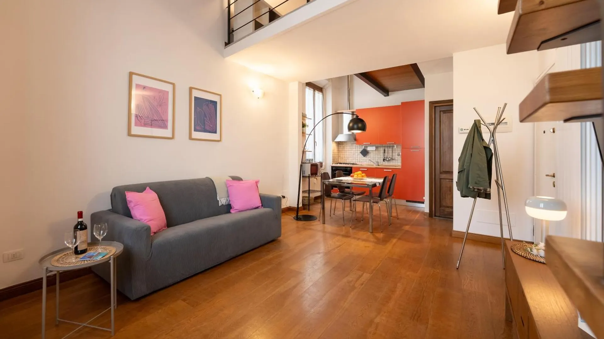 Apartment Keys Of Italy - Vigna 8 Blu- Newly Renovated Elegant 2 Bedr - Great Central Location In Florence Italy