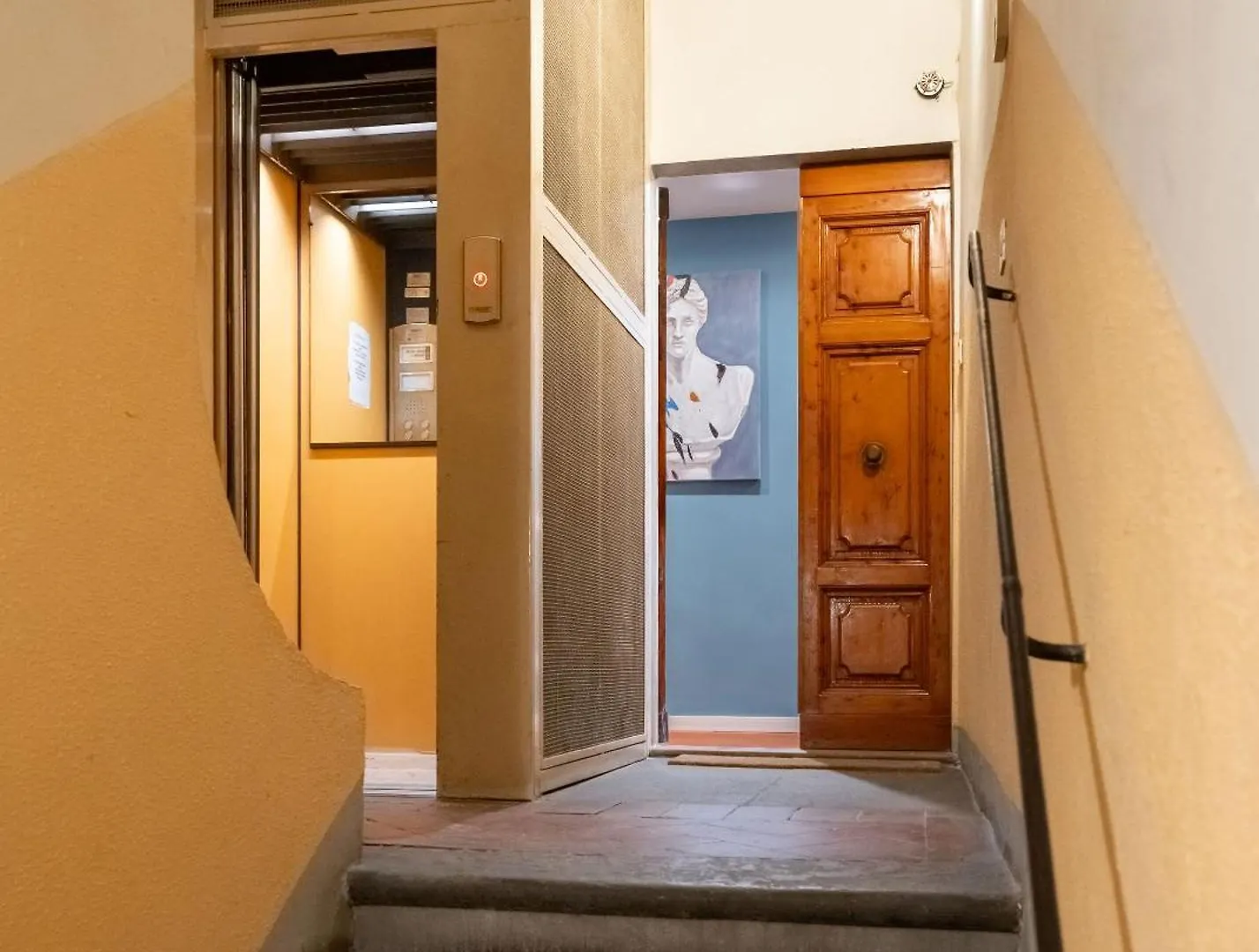 Keys Of Italy - Vigna 8 Blu- Newly Renovated Elegant 2 Bedr - Great Central Location In Florence Apartment