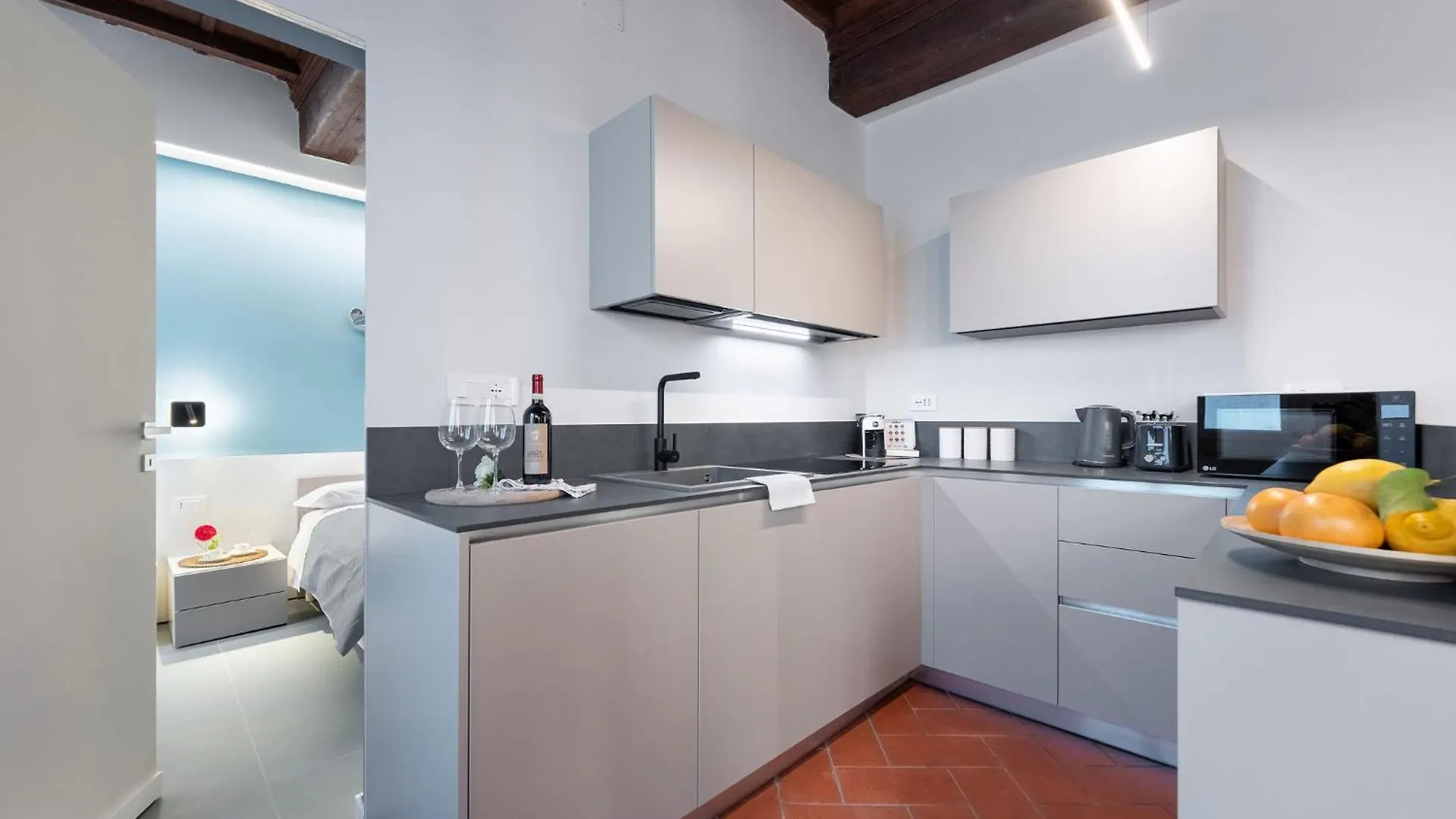 Keys Of Italy - Vigna 8 Blu- Newly Renovated Elegant 2 Bedr - Great Central Location In Florence Apartment